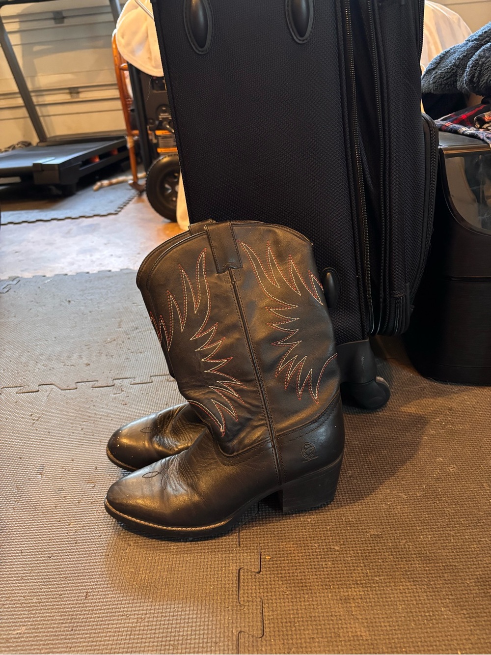 Durango Black Leather Cowboy Boots with Contrasting Stitching